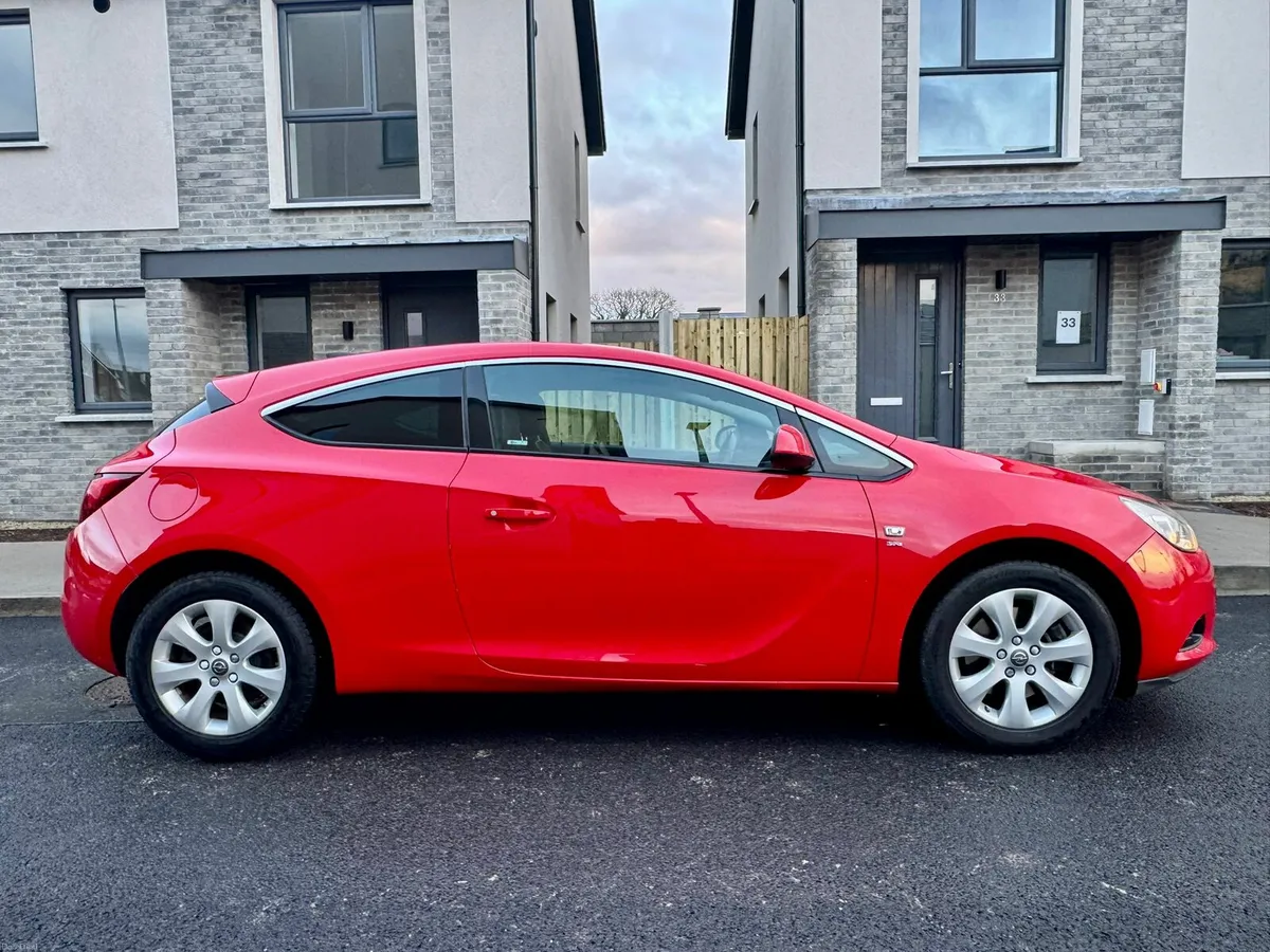 Opel Astra GTC 1,4 petrol ⛽️ Nct &Tax - Image 4