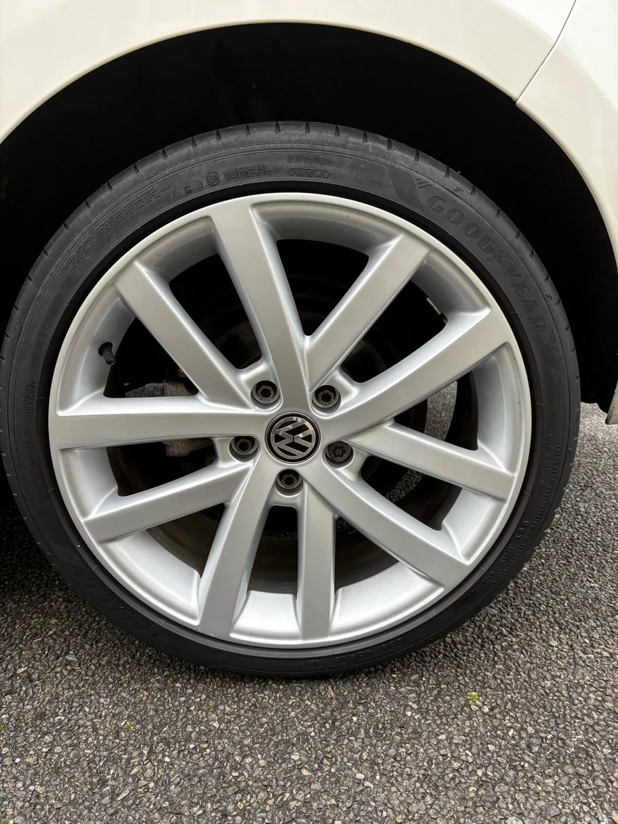 Volkswagen Golf GT 2.0 TDI 3dr - Image 3