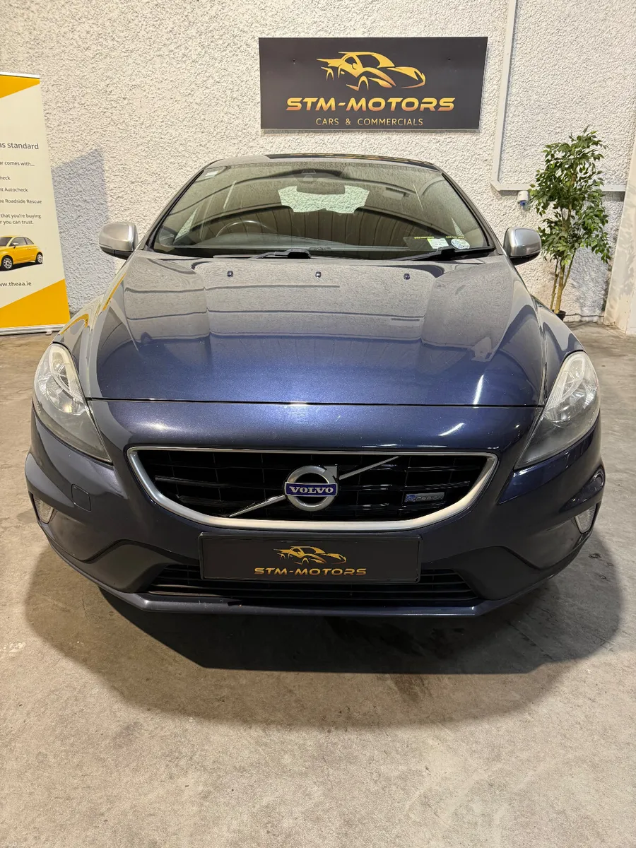 Volvo V40 2014 R-Design New NCT - Image 2
