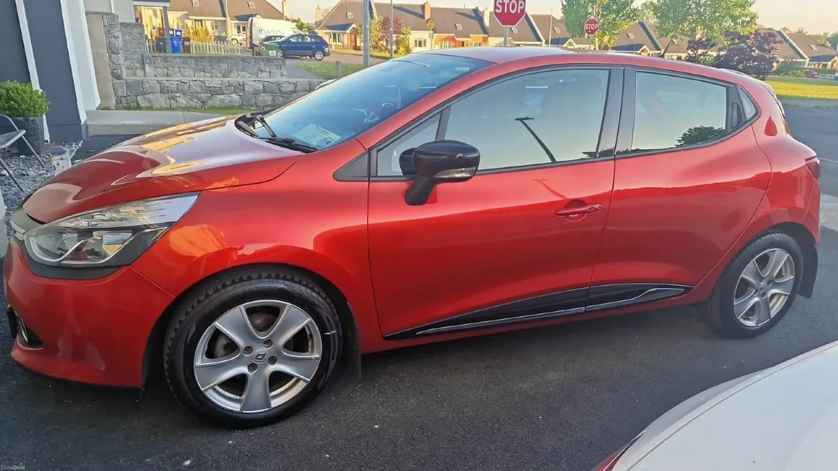 Renault Clio 2017 - Image 1