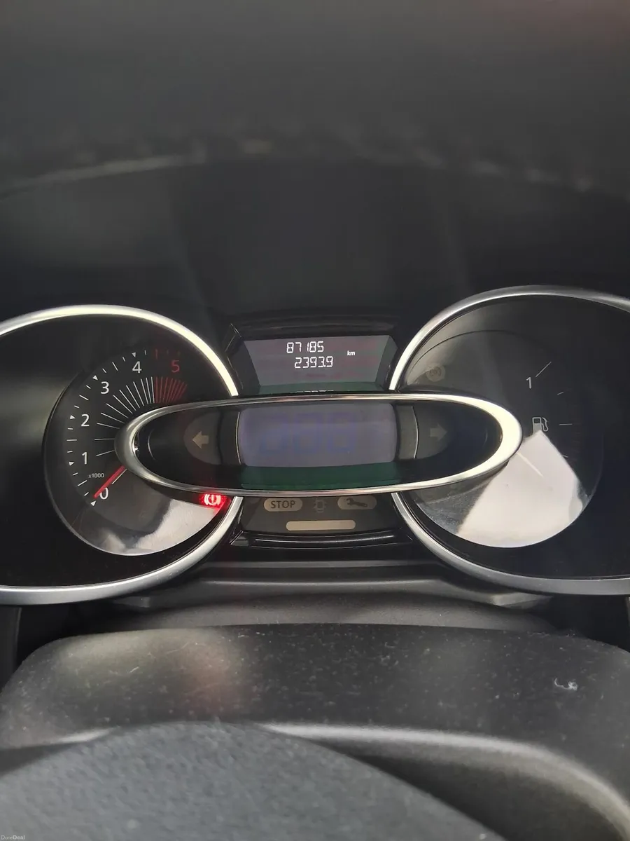 Renault Clio 2017 - Image 4