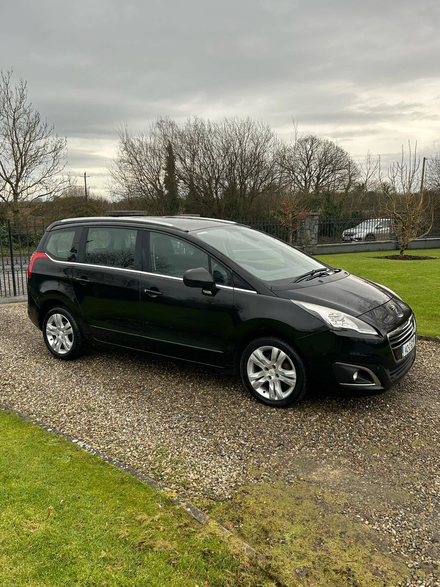 7 Seater Peugeot 5008 Diesel low kms - Image 2