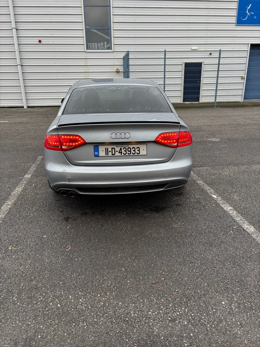 Audi A4 S-Line 2011 - Image 4