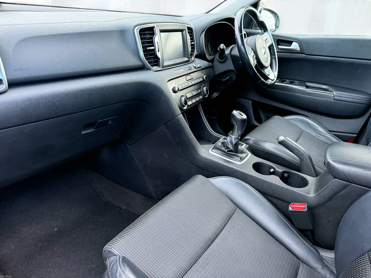 🔵 Kia Sportage 2016 1.7 D EX HIGH SPEC LOW KM - Image 3