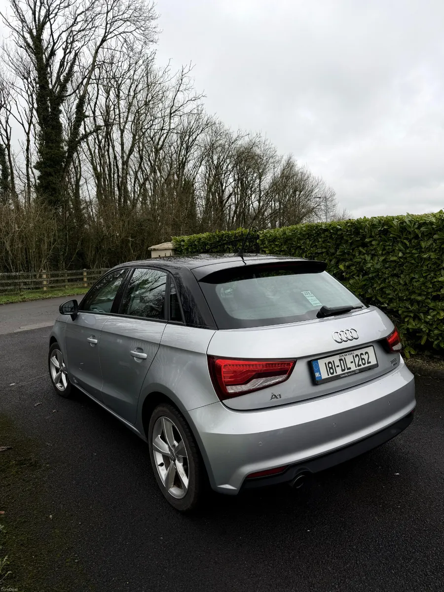 181 Audi A1 1.0 petrol - Image 4