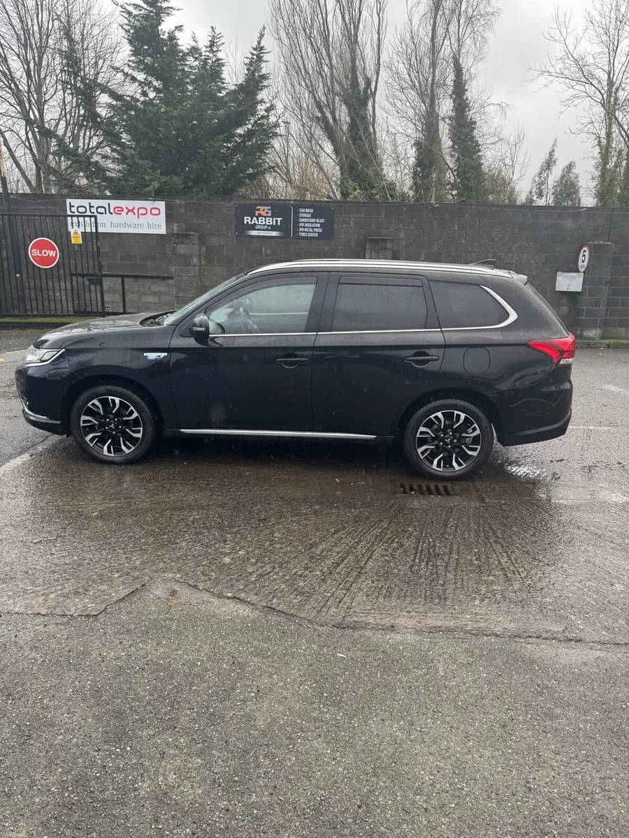 Mitsubishi Outlander 2016 - Image 3