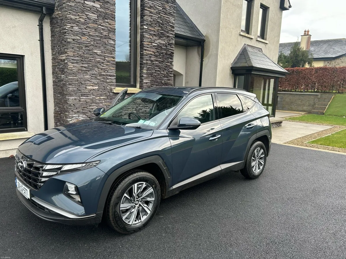 Hyundai Tuscon 2WD Executive Plus HEV, Auto - Image 1