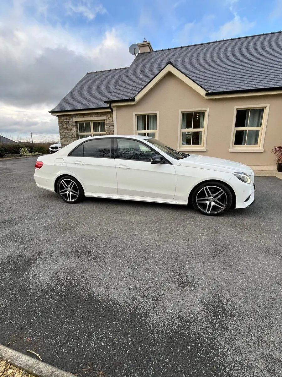 Mercedes E220 AMG Edition - Image 2