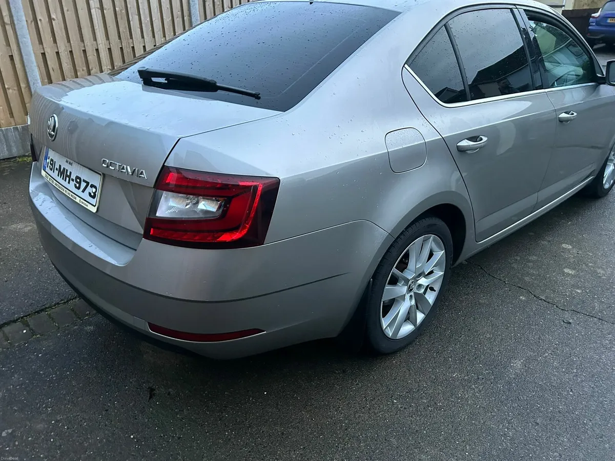 2019 skoda octavia style - Image 2