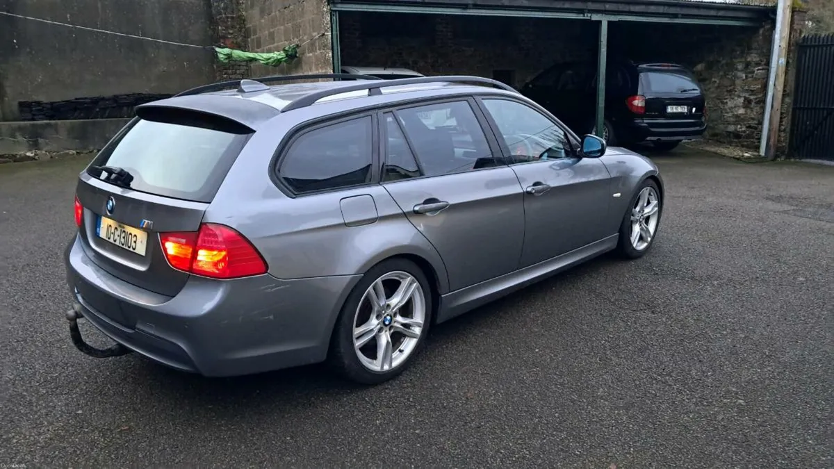 BMW E91 MSport 320D Estate - Image 4