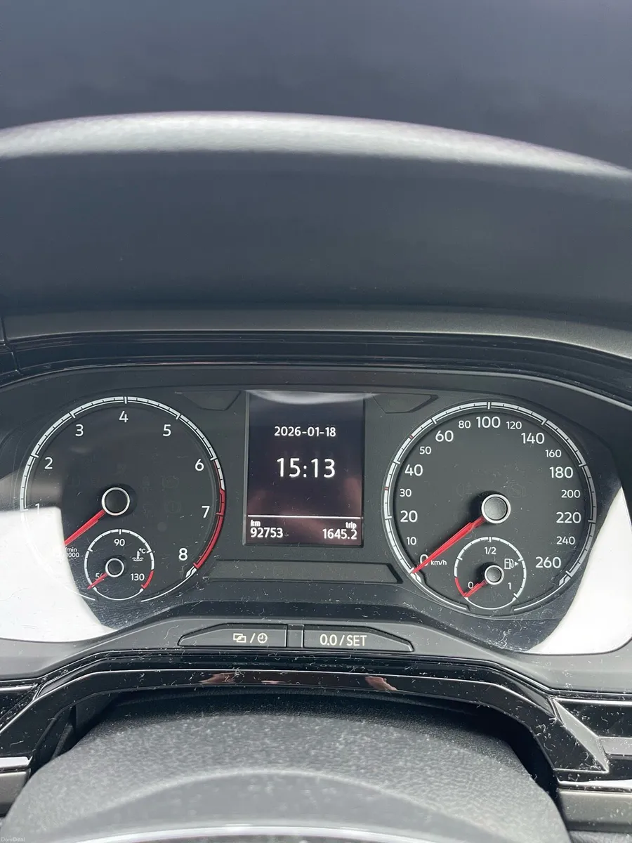 VW Polo 2018 Automatic - Image 5