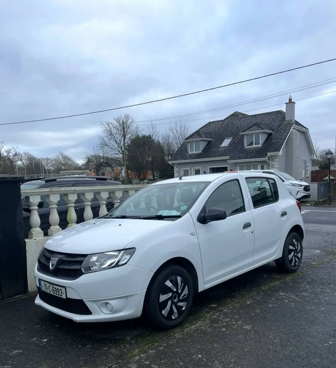 2017 Dacia Sandero - Image 1