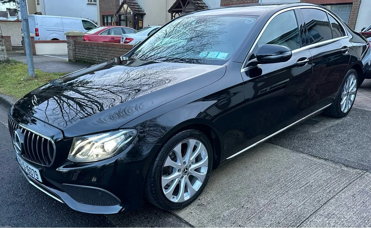 2019 Mercedes-Benz E-Class (E200D) - Image 2