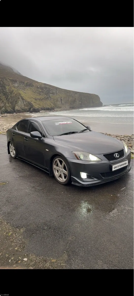 Lexus is 250 - Image 1