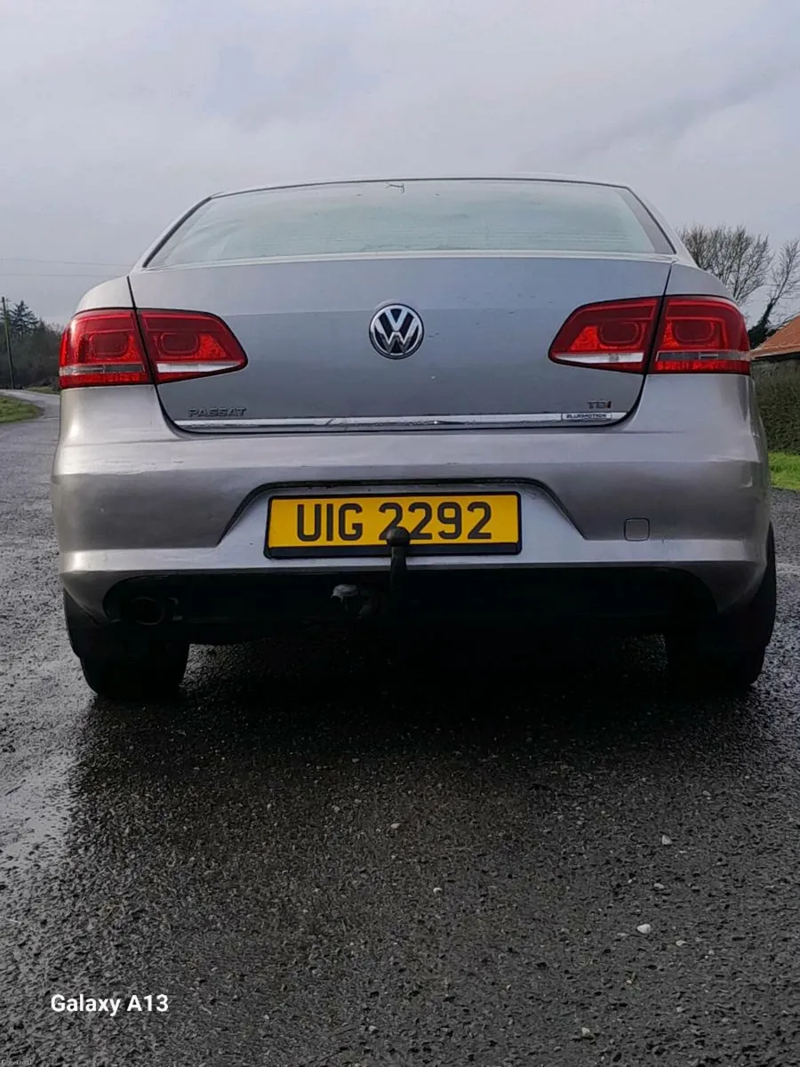 Volkswagen Passat S Bluemotion - Image 2