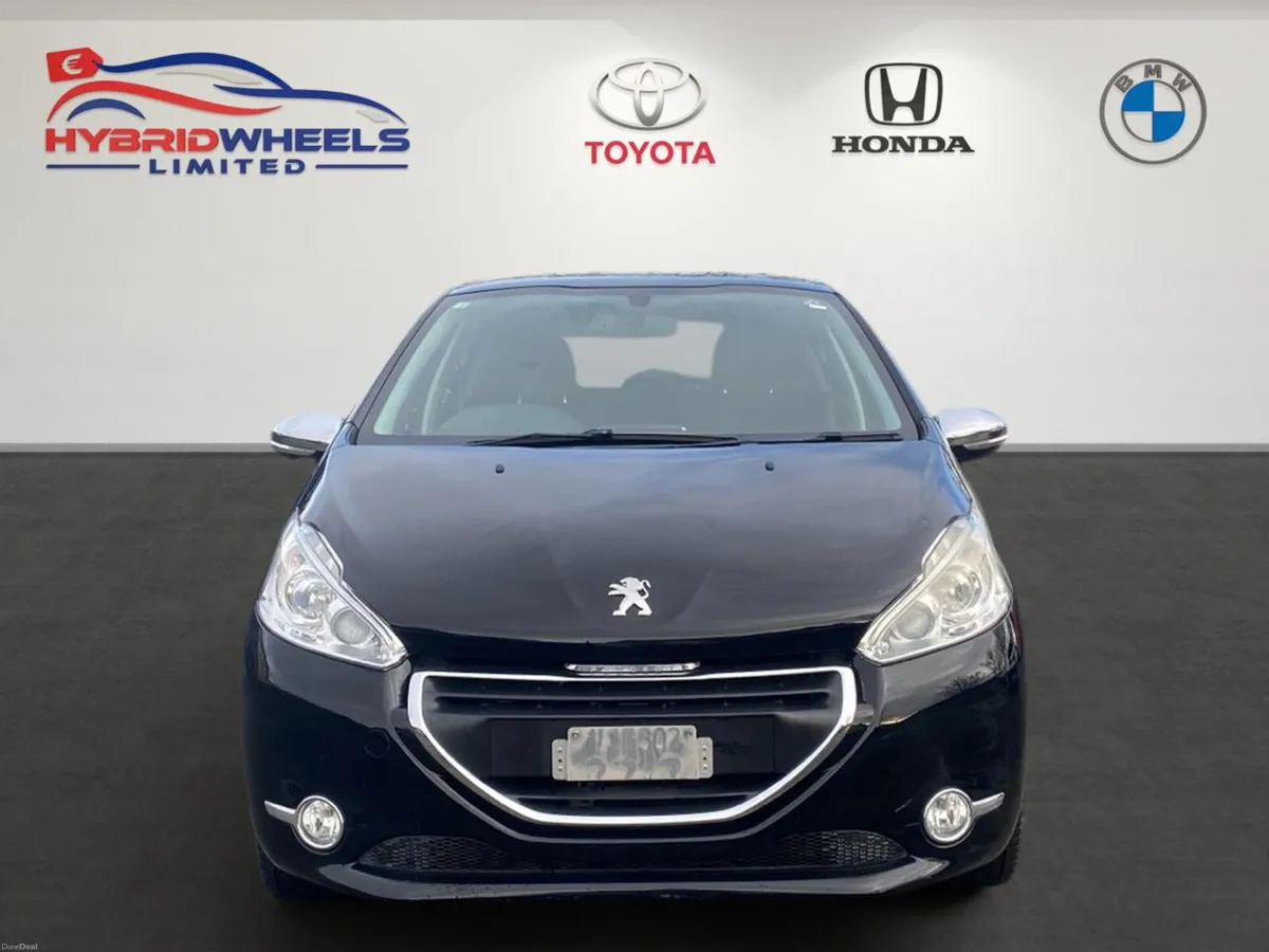 Peugeot 208- 2014🔥 Only 69k KM - Image 2