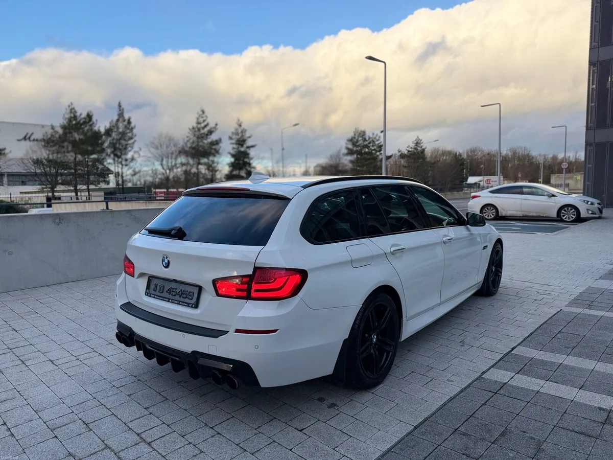 Bmw 520D F11 M-Sport Automatic Mint - Image 4