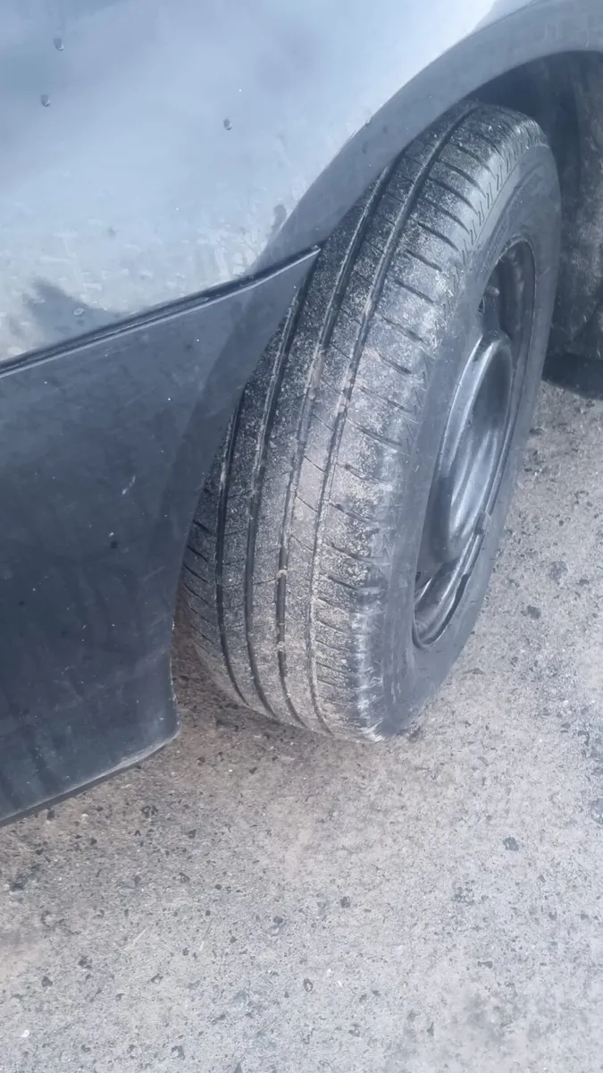 Toyota Corolla 1.4 - Image 4