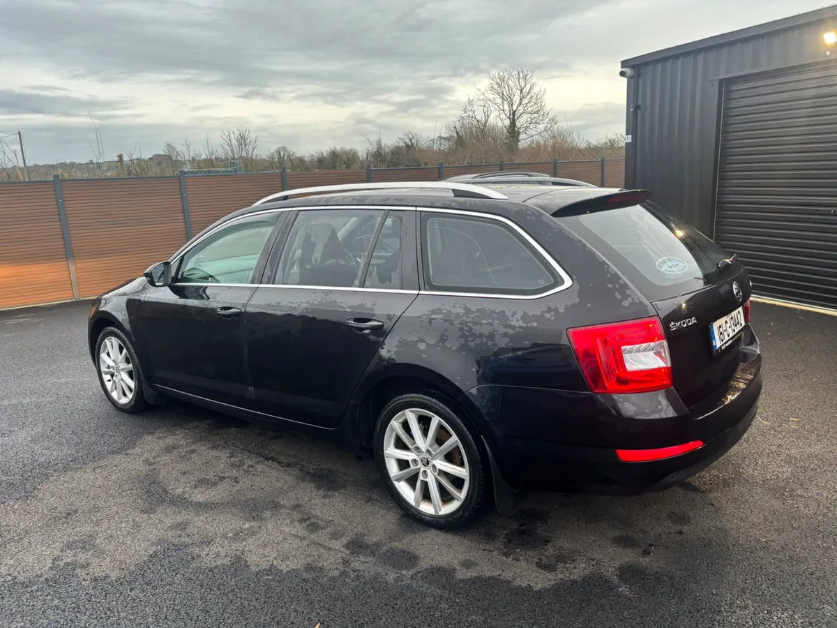 Skoda Octavia 2016 Style 1.6Tdi Low Km - Image 3