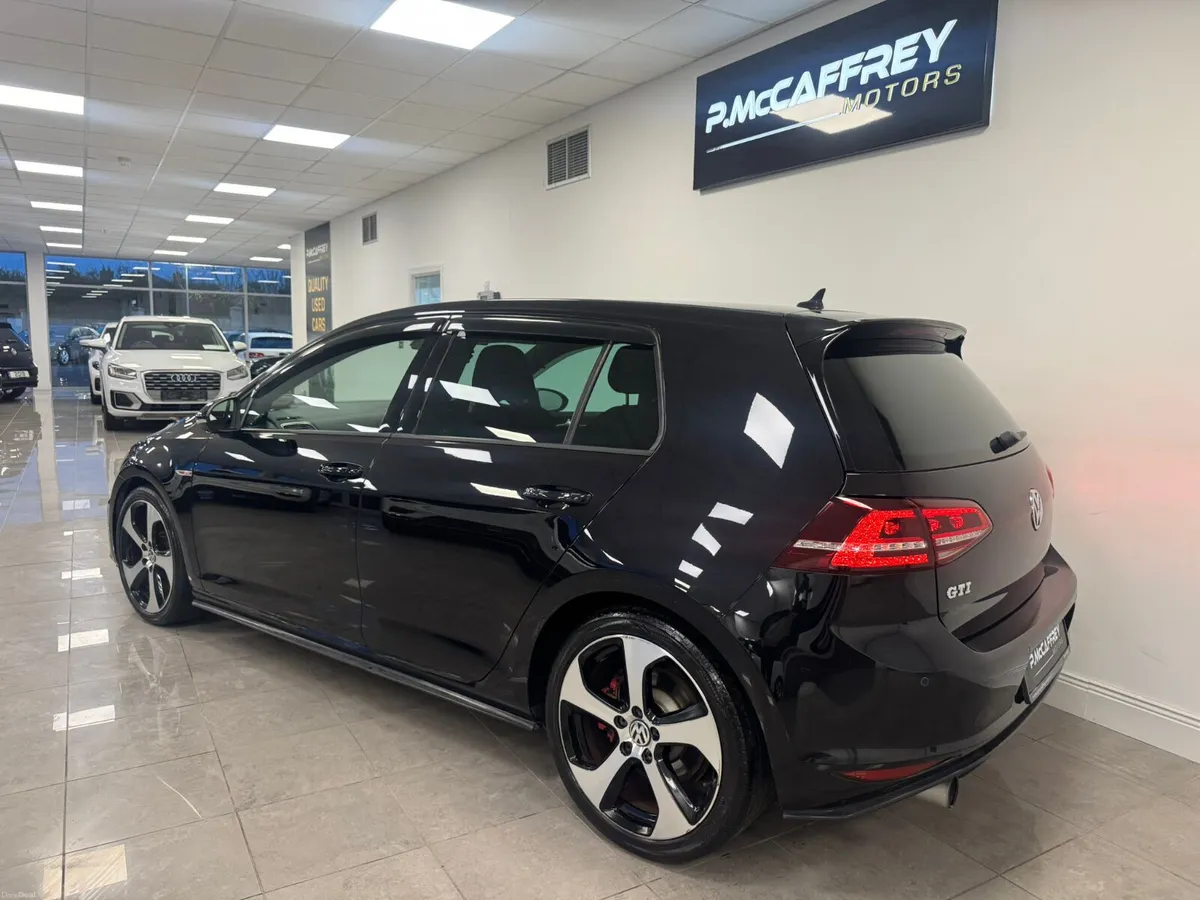 2016 Volkswagen Golf GTI 2.0 TSI DSG AUTO - Image 3