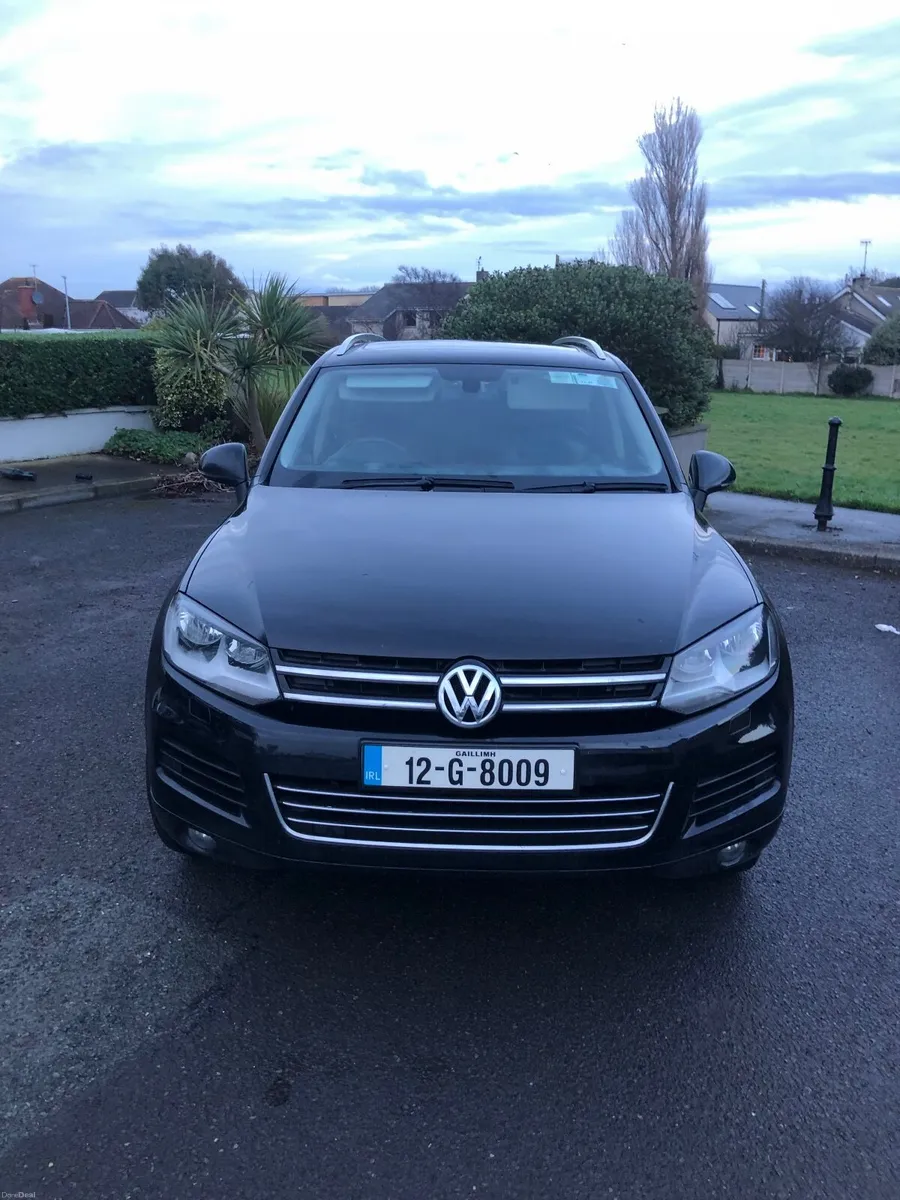 Volkswagen Touareg 2012 3.0L TDI SE BMT - Image 4