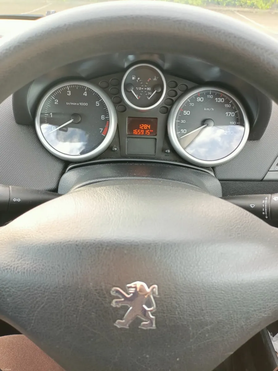 Peugeot 207 2007 - Image 1