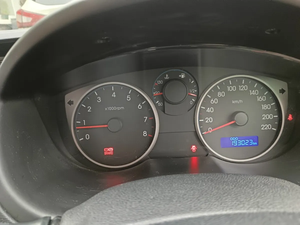 Hyundai i20 2010 - Image 2