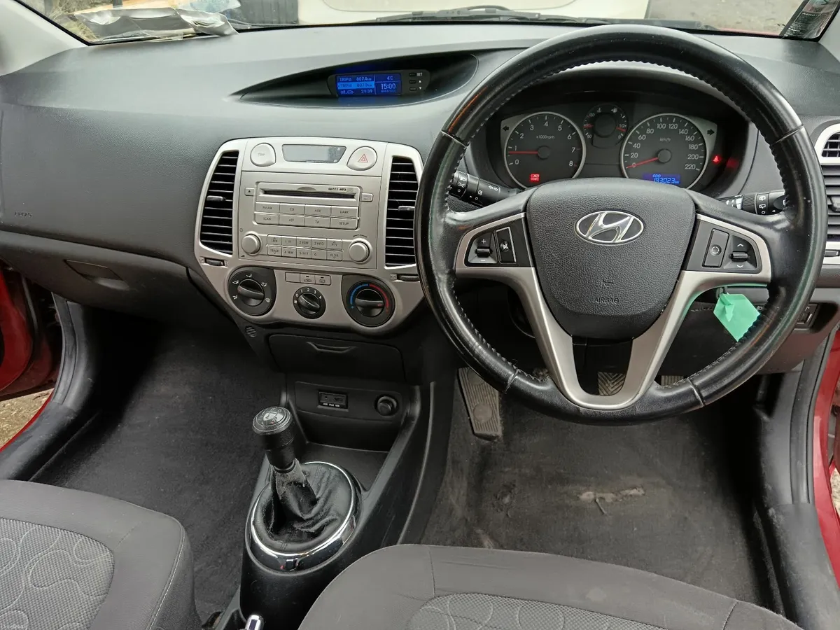 Hyundai i20 2010 - Image 4