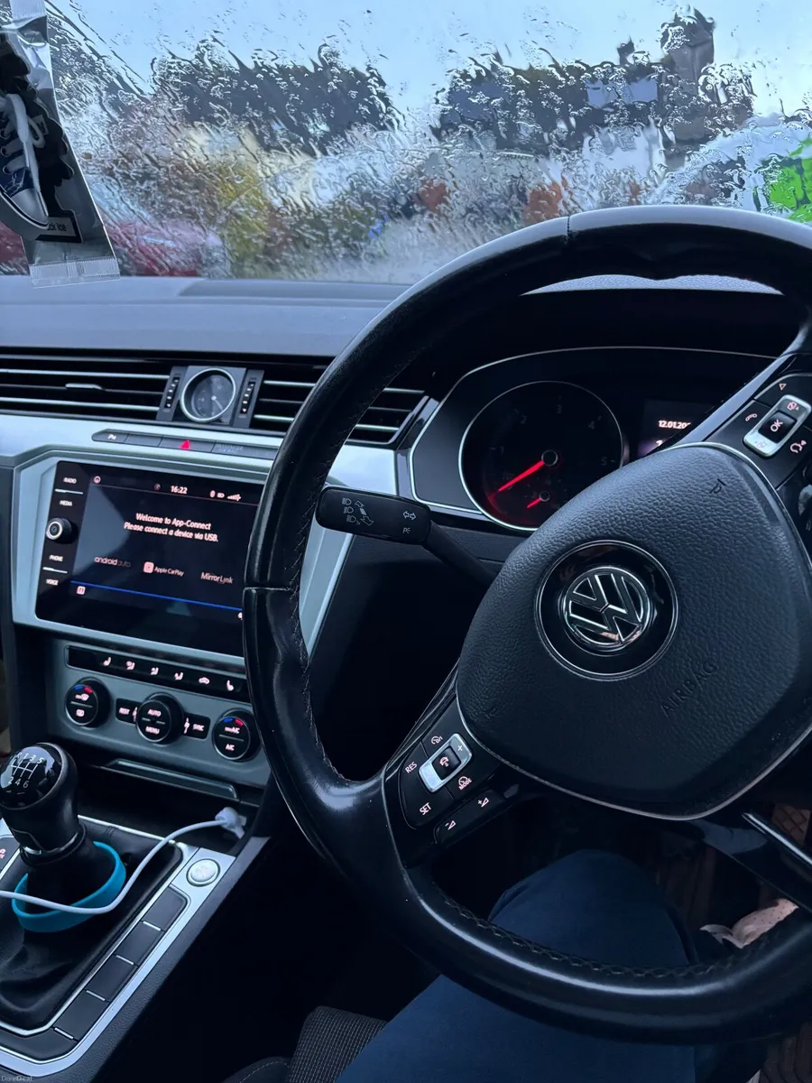 Volkswagen Passat 2018 SE Business Class - Image 3