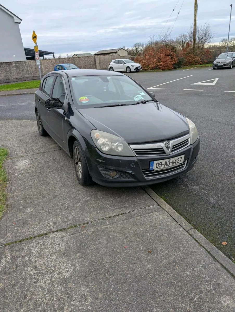 2009 Vauxhall Astra for Parts - Image 1