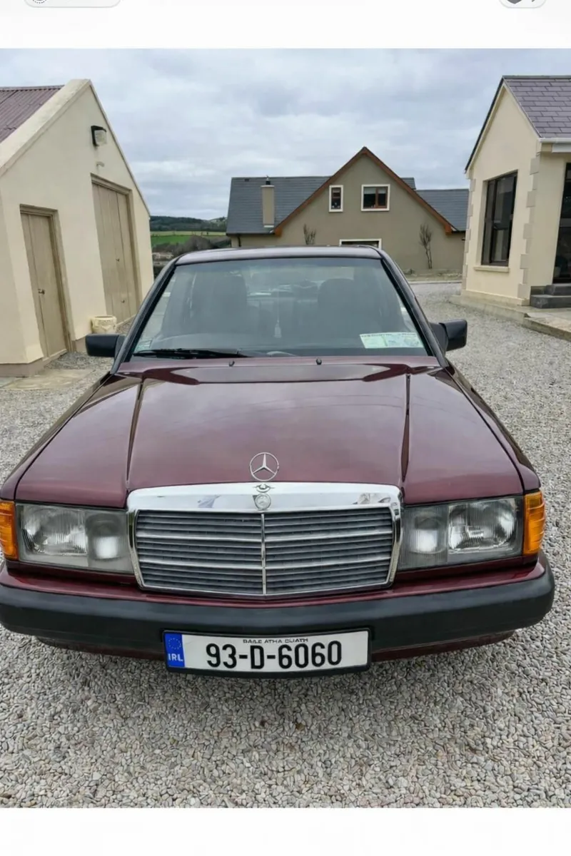 Mercedes-Benz E-Class 1993 - Image 3