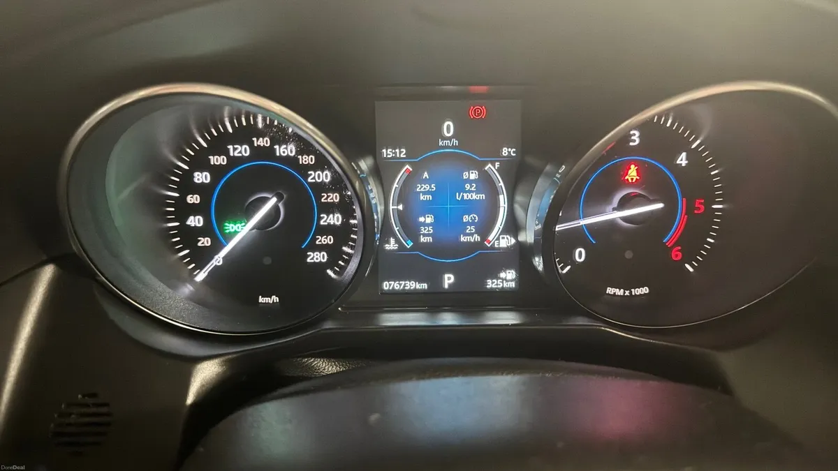 Jaguar XF 2016 - Image 3