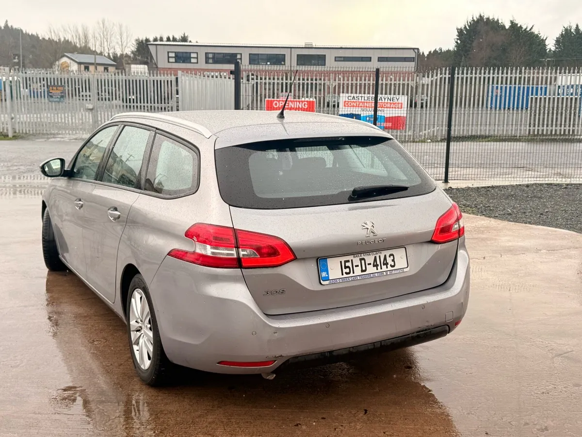Peugeot 308 estate - Image 4