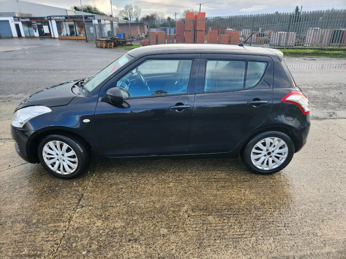 Suzuki Swift 1.2 GLX - Image 1