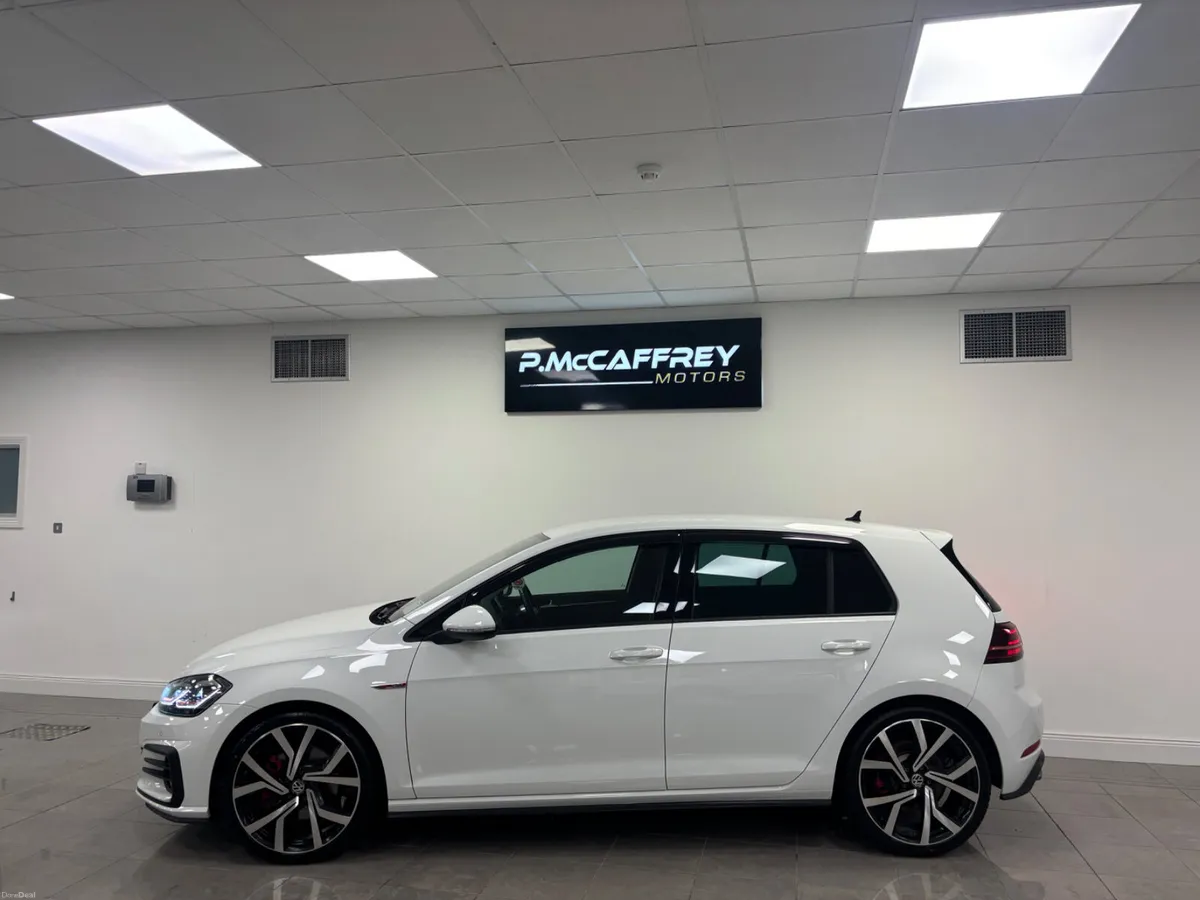 2017 Volkswagen Golf MK 7.5 GTI 2.0 TSI DSG AUTO - Image 2