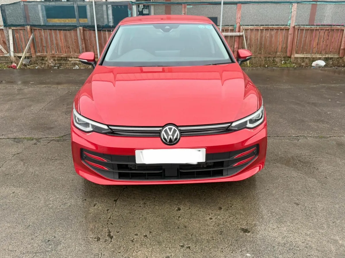Volkswagen golf - Image 3