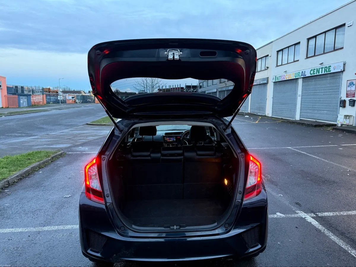Honda Fit 2016 - Image 2