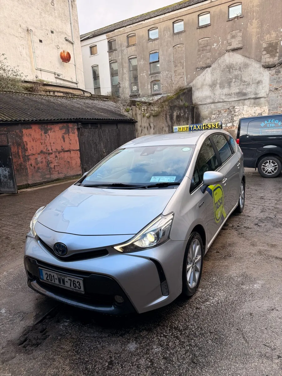 Taxi Plate Company/ 2020 Toyota Prius 7 Seater - Image 2