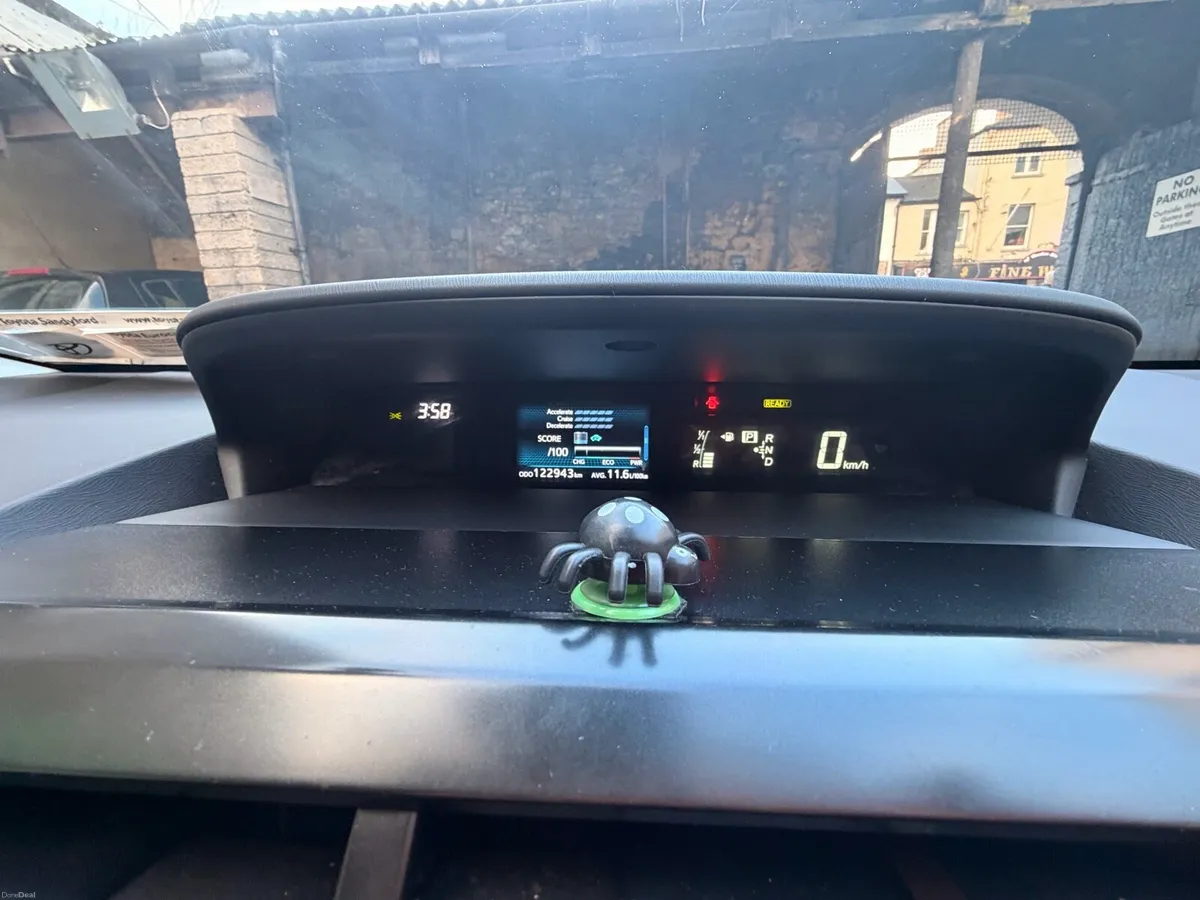 Taxi Plate Company/ 2020 Toyota Prius 7 Seater - Image 3