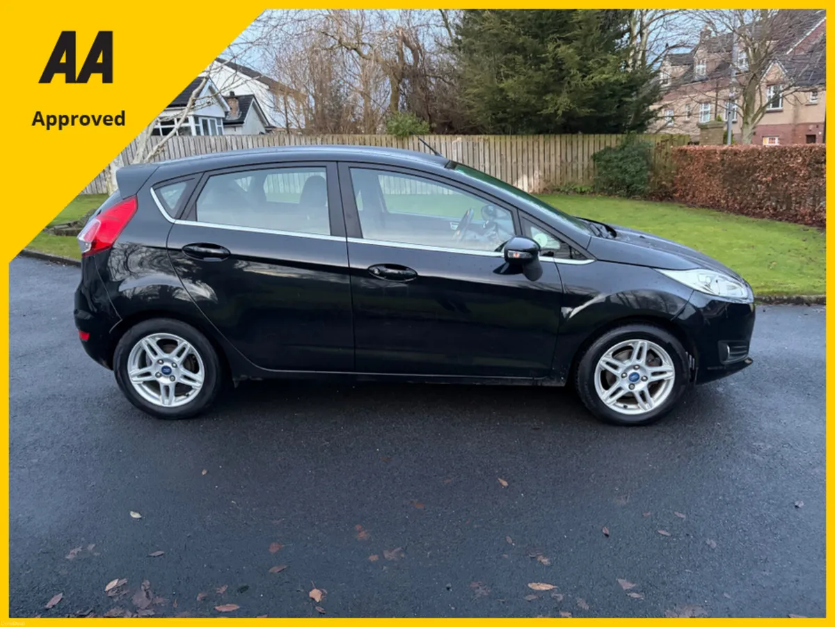 Ford Fiesta ZETEC - Image 2