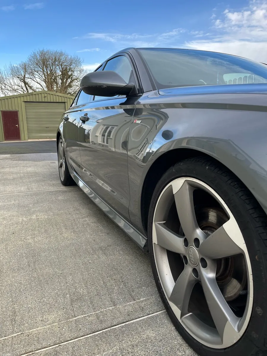 Audi A6 S line Ultra Black Edition - Image 2