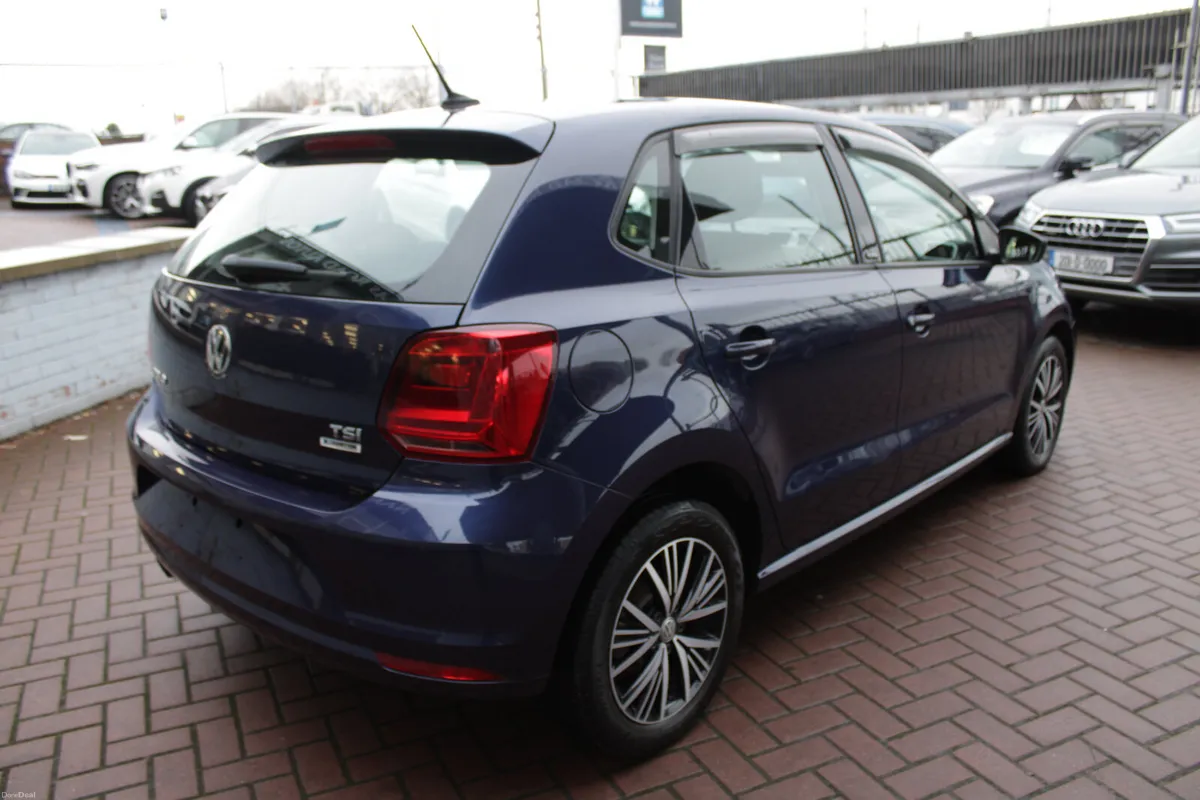 2016 VW POLO - Image 4