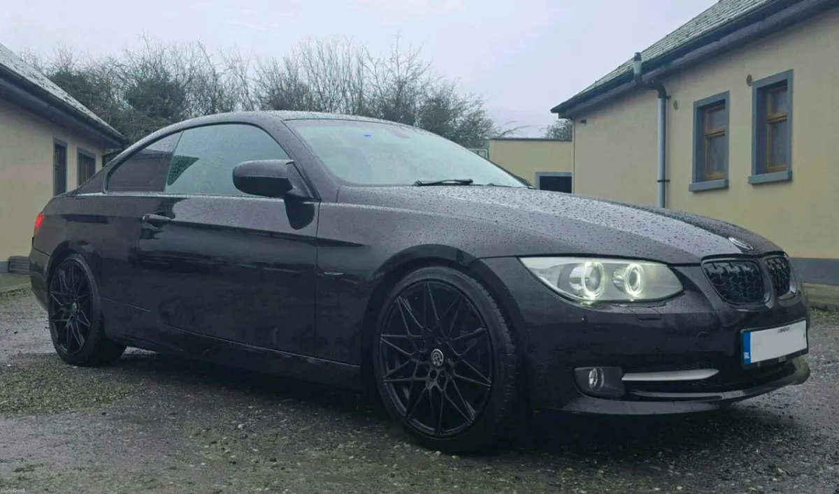 BMW e92 320d 2010 LCi / tax & nct - Image 3