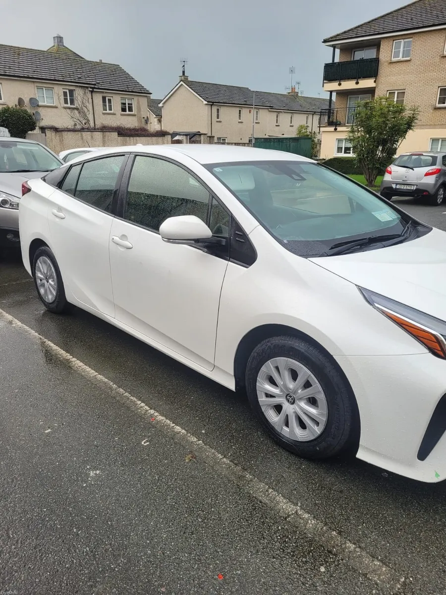 Toyota Prius 211 S package - Image 2