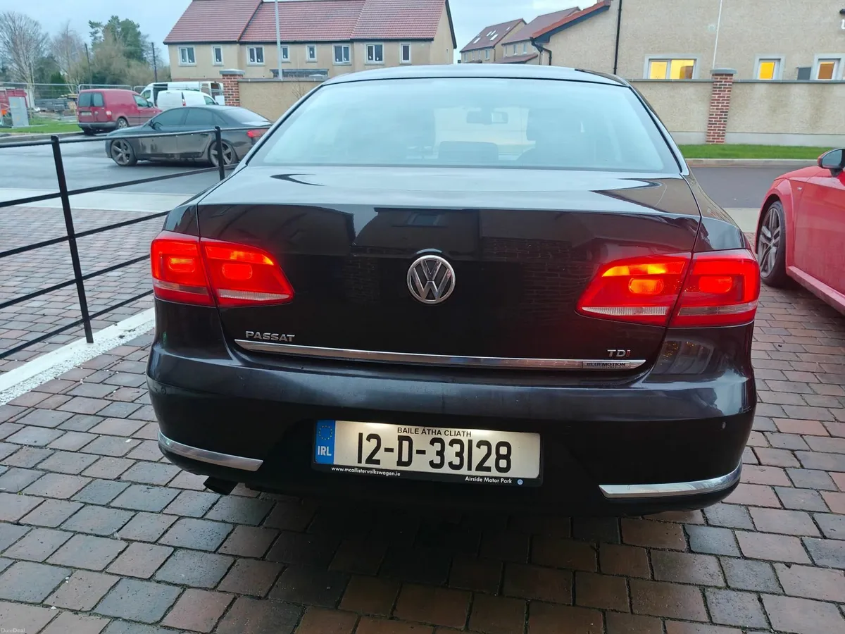 Volkswagen Passat NCT (19/11/26) AND TAX  (30/9/26 - Image 2