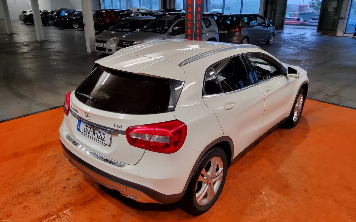 Mercedes-Benz GLA 2015 - Image 3