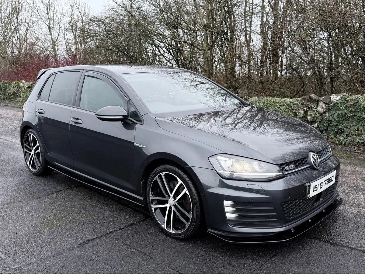 GTD GOLF 2015 **price reduced** - Image 1
