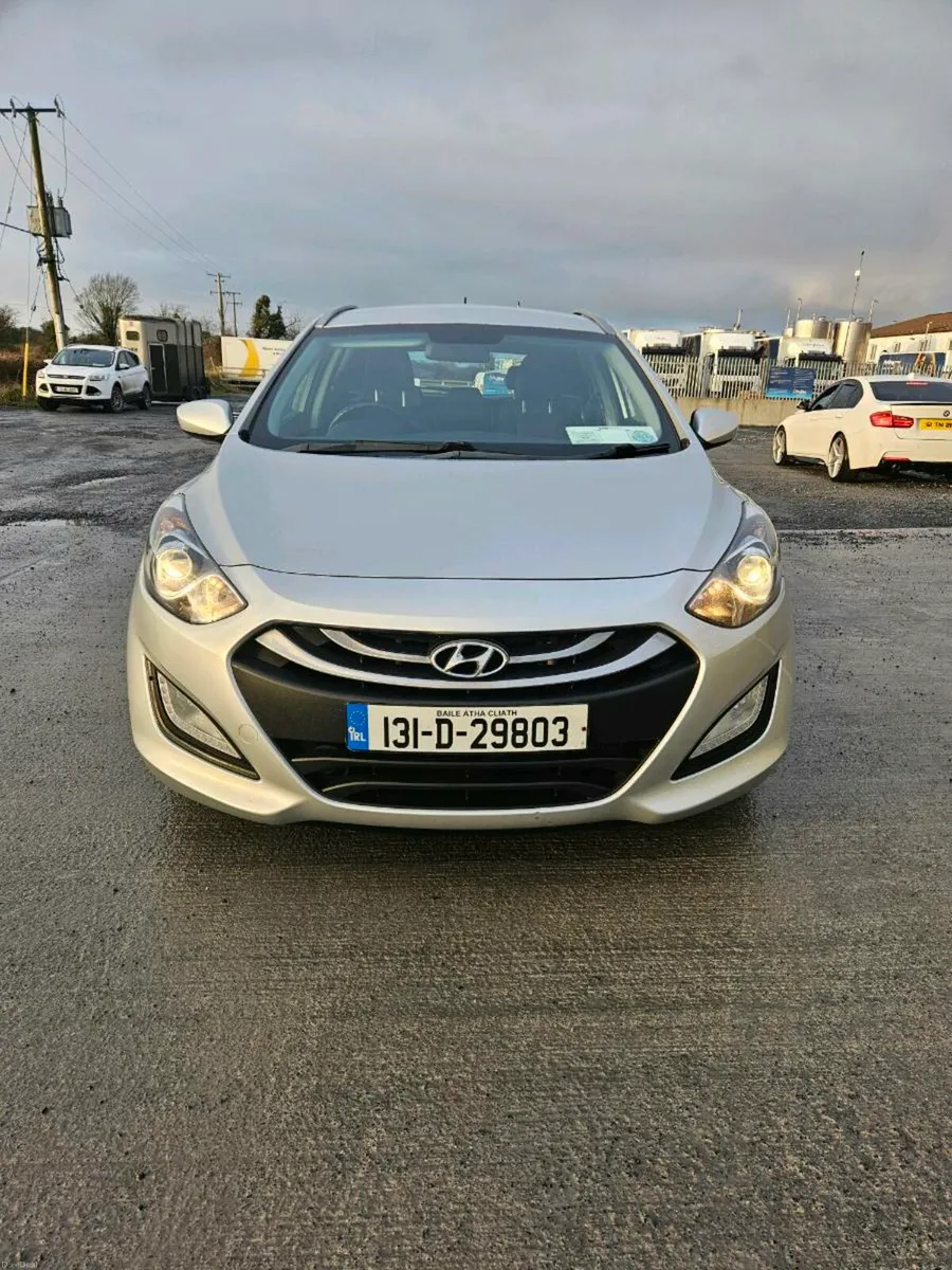 Hyundai I30 1.6CRDI Estate - Image 2