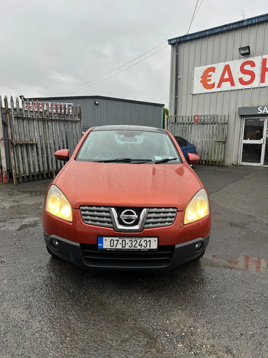 Nissan Qashqai 2.0 Petrol 4 x 4 NCT TAX 4WD - Image 3