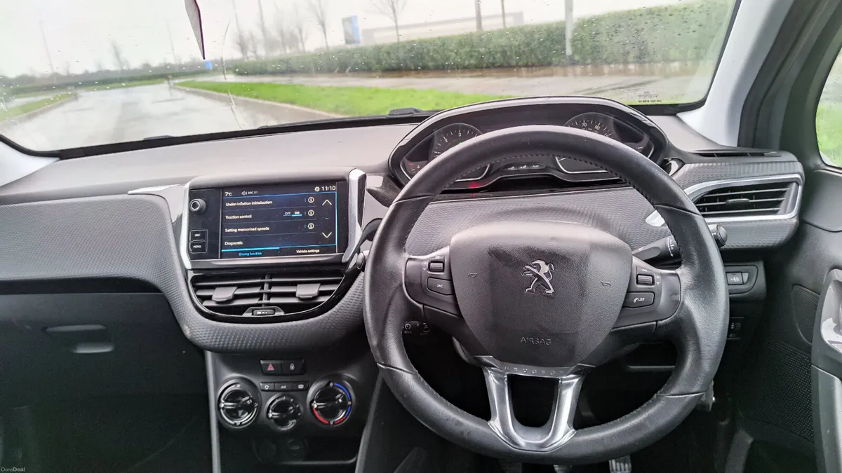 Peugeot 2008 2017 - Image 4